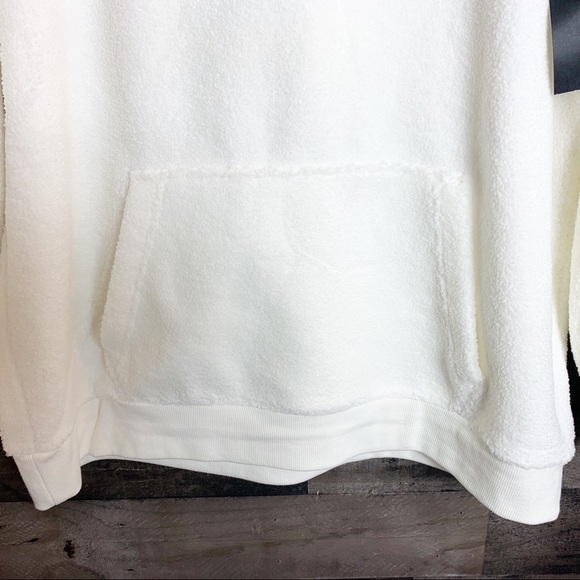 Winter White Sherpa Hoodie Pullover Sweatshirt NWT - Picture 3 of 10